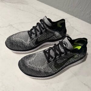 Nike Flyknit Oreo Black and Gray Running Shoes